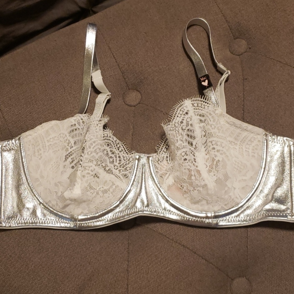 Victoria secret bra